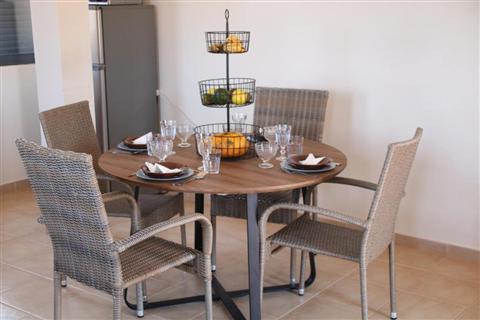 Living room & kitchen